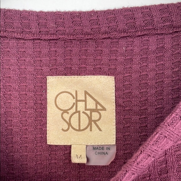 Chaser Women's Waffle Knit Thermal Top Burgundy with Buttoned Sleeves Medium - Picture 3 of 11